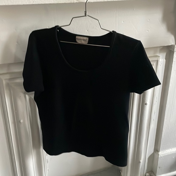 Fashion Bug Tops - Fashion BUG 🐞 y2K scoop neck tee vintage